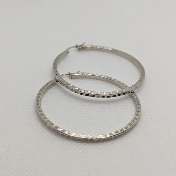 Textured sterling  hoops - Picture 1 of 4